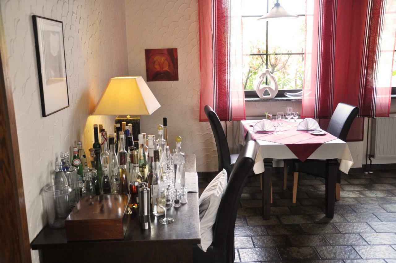 Effelder Buergerstube Hotel Wassenberg Eksteriør billede